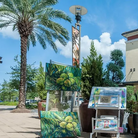 Biglows Bungalow: Beachside Retreat with Pet-Friendly Perks